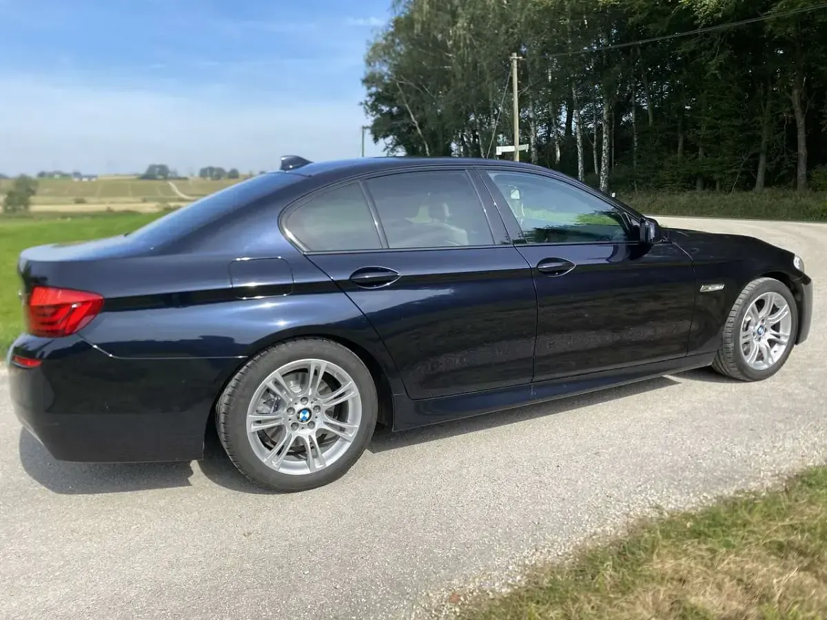 Gebraucht BMW 523 204 PS (150 kW) 2011 Schwarz Limousine