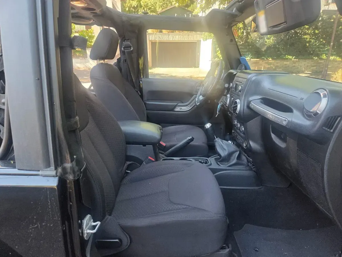 Gebraucht Jeep Wrangler Sahara 200 PS (147 kW) 2013 Schwarz SUV