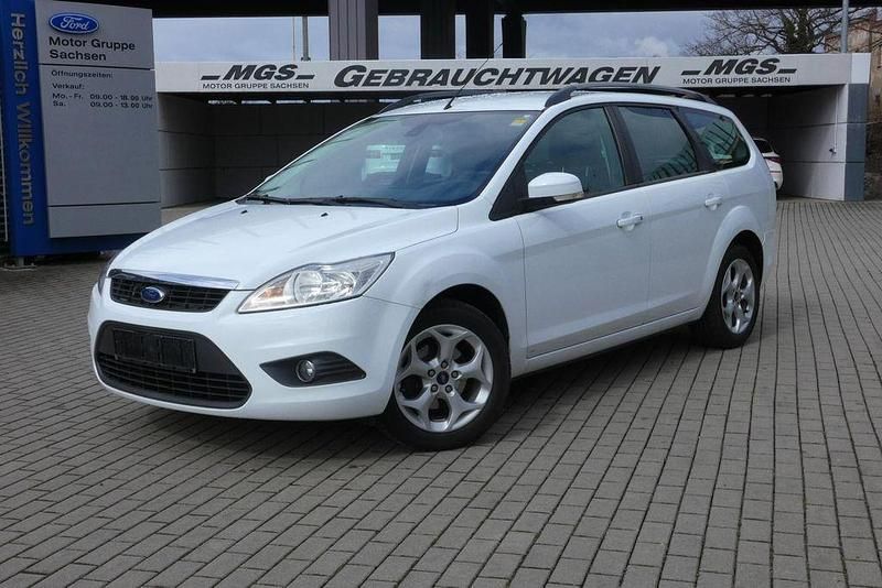 Brugt Ford Focus Style 101 HK (74 kW) 2009 Hvid Stationcar