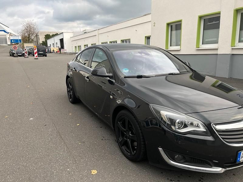 Gebraucht Opel Insignia 195 PS (143 kW) 2014 Schwarz Limousine