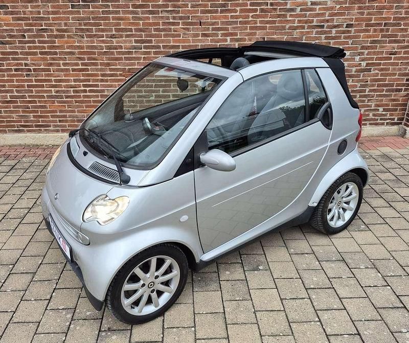 Silber Gebraucht 2006 Smart ForTwo Cabrio Basis Cabrio | 2.990 € (Etwas zu teuer) - Bild 1/4