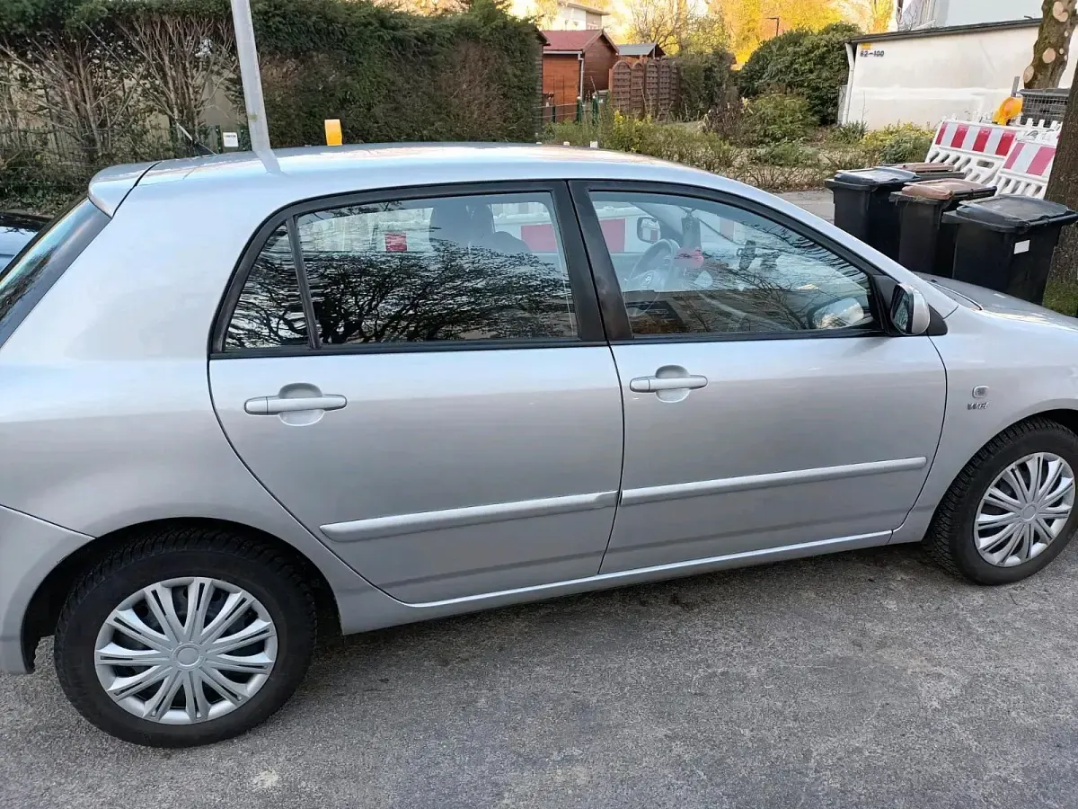 Gebraucht Toyota Corolla 97 PS (71 kW) 2002 Grau Limousine