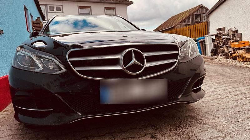 Gebraucht Mercedes E350 258 PS (189 kW) 2016 Schwarz Kombi