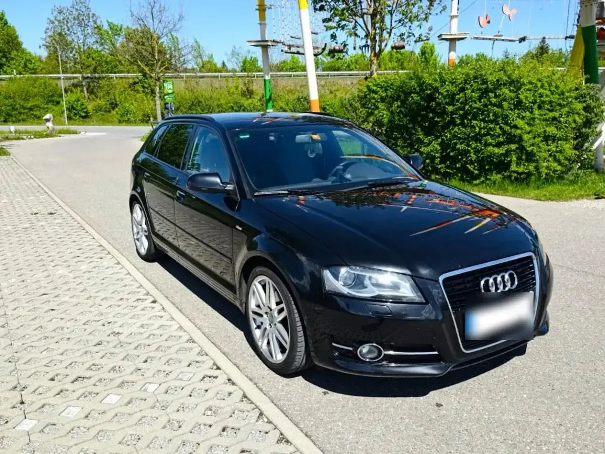 Gebraucht Audi A3 Sportback Ambition 125 PS (91 kW) 2010 Schwarz Kleinwagen