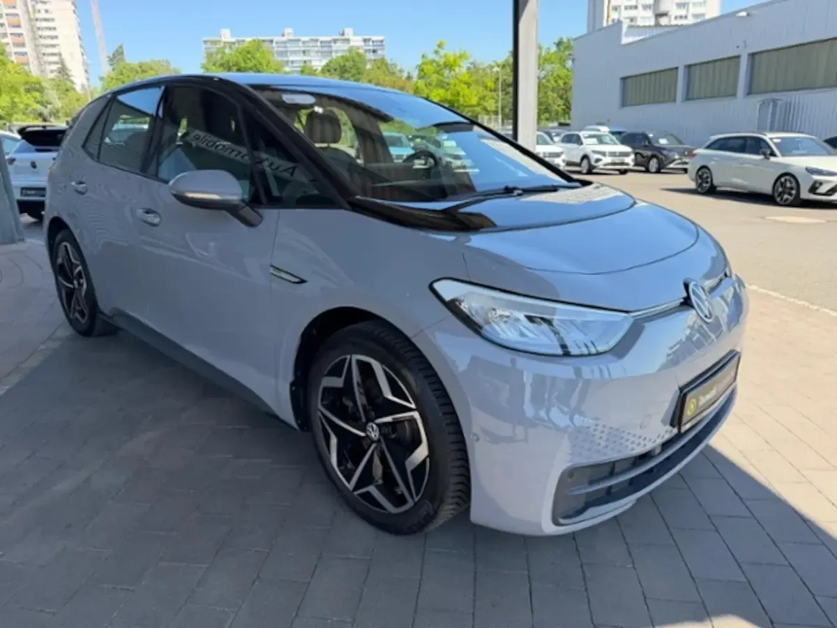 Gebraucht VW ID.3 Pro Performance 150 kW (204 PS) 2023 Grau Kleinwagen