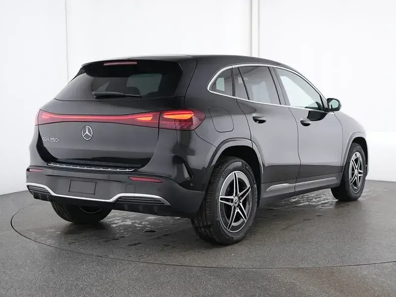 Gebraucht Mercedes EQA250+ AMG 139 kW (190 PS) 2025 Schwarz SUV