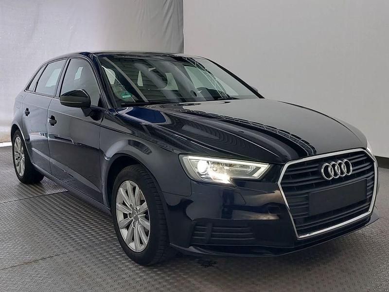 Second-hand Audi A3 150 CP (110 kW) 2019 Negru Berlinǎ