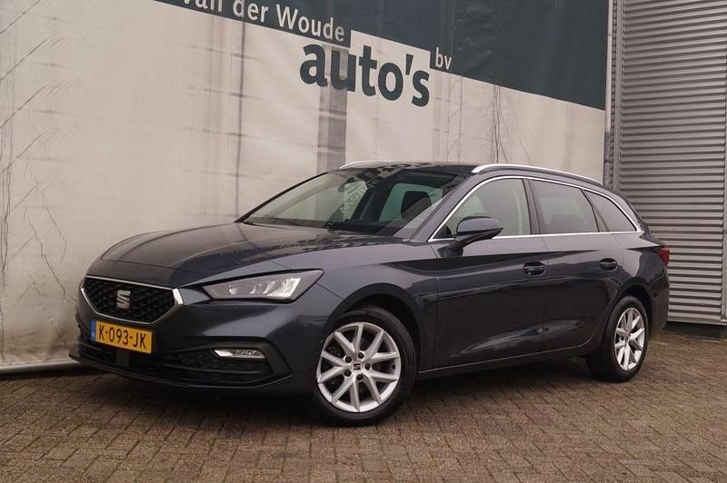 Gebraucht Seat Leon Style 131 PS (96 kW) 2021 Grau Limousine