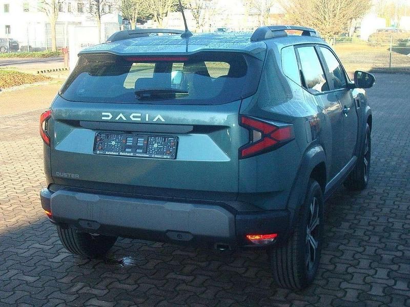 Gebraucht Dacia Duster Expression 131 PS (96 kW) 2024 Zedern  grün SUV