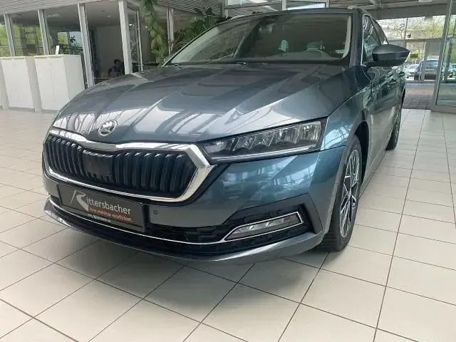 Gebraucht Skoda Octavia Style 150 PS (110 kW) 2022 Quarzgrau metallic Kombi