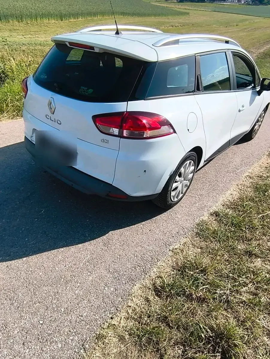 Gebraucht Renault Clio 85 PS (62 kW) 2015 Weiß Kombi