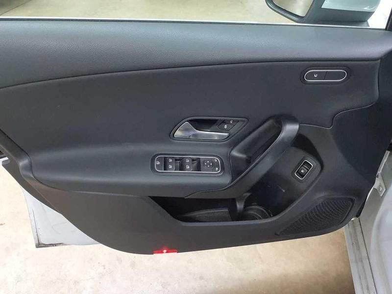 Gebraucht Mercedes A250 Style 160 PS (117 kW) 2022 Digitalweiß metallic Limousine