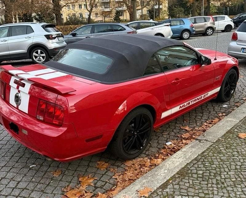Gebraucht Ford Mustang GT 305 PS (224 kW) 2006 Rot Cabrio