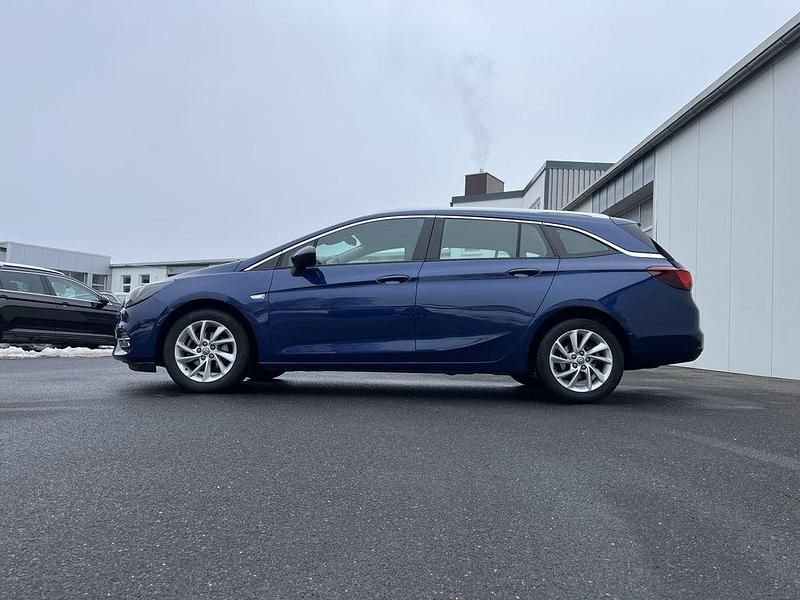 Gebraucht Opel Astra Elegance 122 PS (89 kW) 2021 Nautic blau Kombi