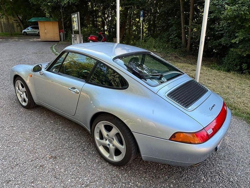 Gebraucht Porsche 911 Carrera 272 PS (200 kW) 1994 Astralsilbermetallic Coupé