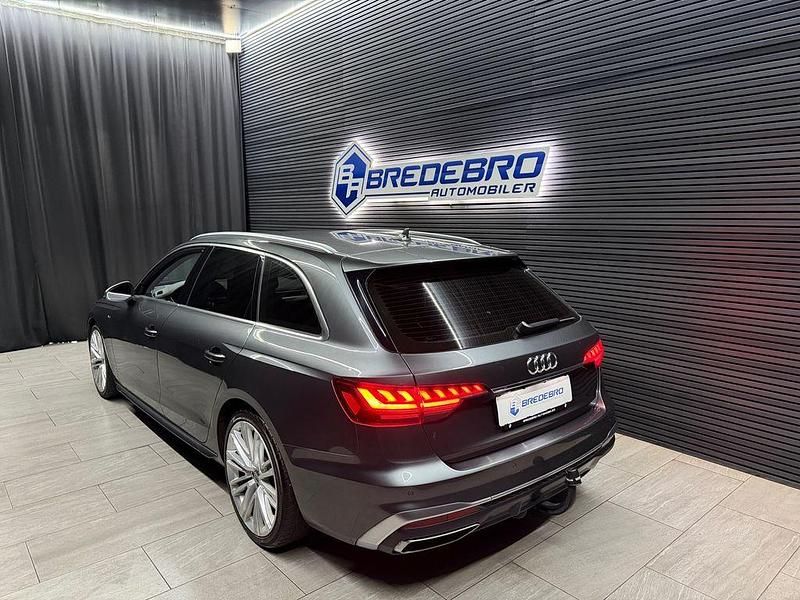 Gebraucht Audi A4 S-Line 190 PS (139 kW) 2020 Grau Kombi