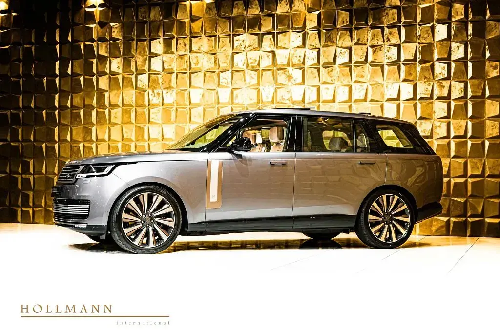 Neu Land Rover Range Rover 615 PS (452 kW) 2026 Grau SUV