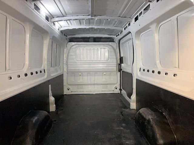 Używany Maxus V90 148 KM (108 kW) 2023 Biały Van