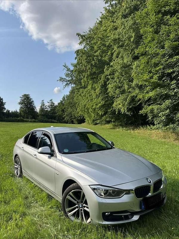 Gebraucht BMW 328 245 PS (180 kW) 2014 Grau Limousine