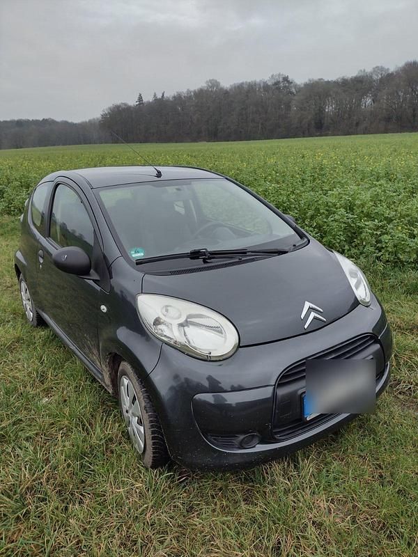 Grau Gebraucht 2010 Citroën C1 Kleinwagen | 850 € (Superpreis) - Bild 1/4