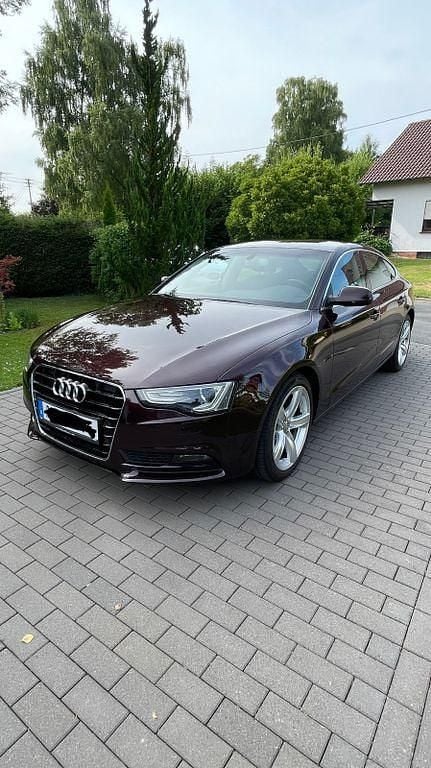 Gebraucht Audi A5 Sportback 204 PS (150 kW) 2014 Violet Kleinwagen