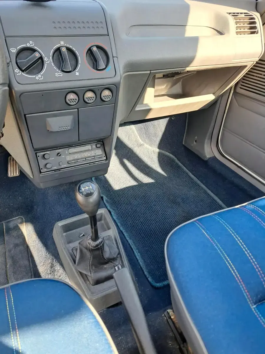 Gebraucht Peugeot 205 60 PS (44 kW) 1989 Weiß Kleinwagen