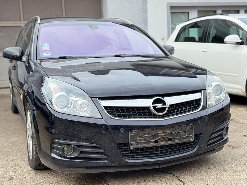 Gebraucht Opel Vectra Edition+ 150 PS (110 kW) 2009 Schwarz Kombi