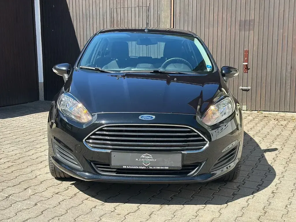 Gebraucht Ford Fiesta Titanium 95 PS (69 kW) 2015 Schwarz Kleinwagen