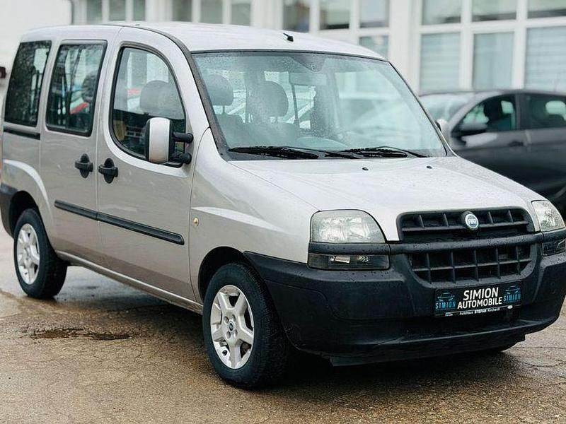 Gebraucht Fiat Doblò 103 PS (75 kW) 2005 Silber Van / Kleinbus