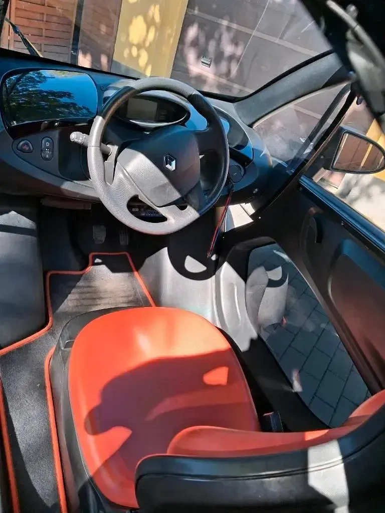 Gebraucht Renault Twizy 8 kW (11 PS) 2012 Schwarz Kleinwagen