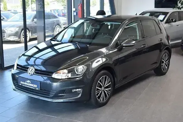 Gebraucht VW Golf VII Comfortline 110 PS (80 kW) 2016 Grau Limousine