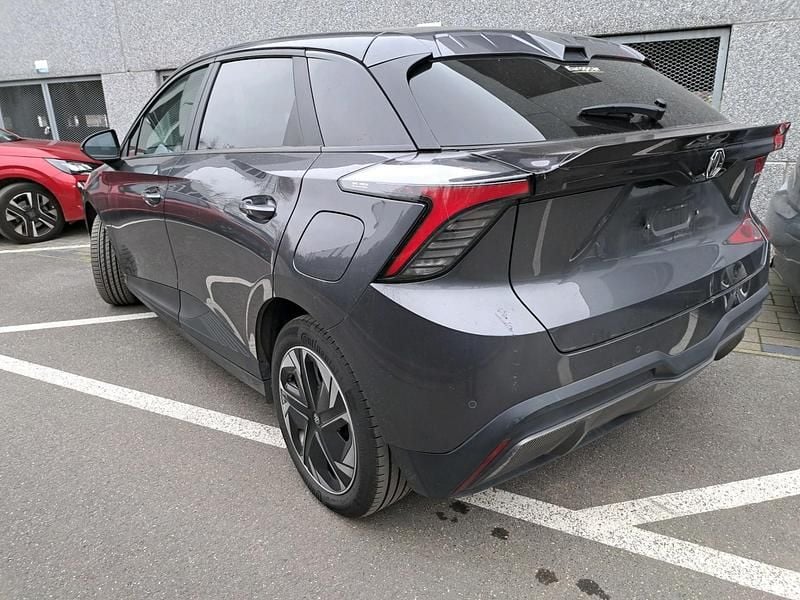 Gebraucht MG MG4 EV 150 kW (204 PS) 2023 Andes grey Kleinwagen
