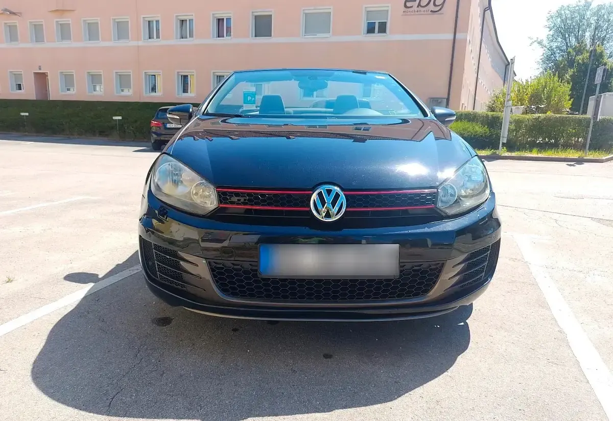 Gebraucht VW Golf Cabriolet 105 PS (77 kW) 2012 Schwarz Cabrio