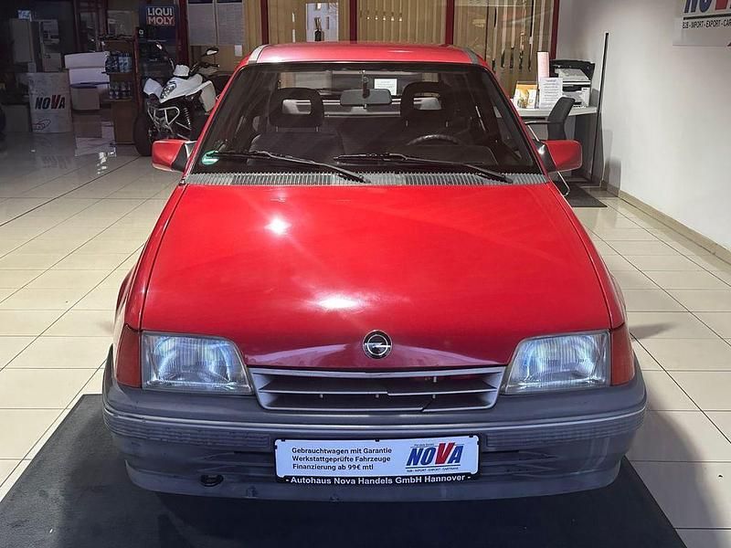 Rot Gebraucht 1990 Opel Kadett Limousine | 3.990 € - Bild 1/4