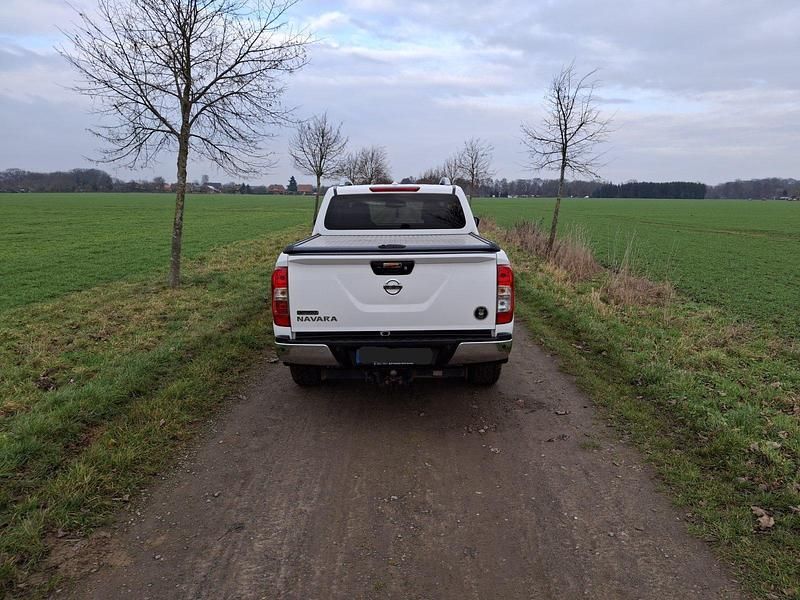 Gebraucht Nissan Navara Tekna 190 PS (139 kW) 2016 Weiß Abholung