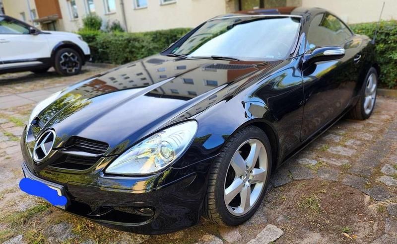 Schwarz Gebraucht 2006 Mercedes SLK200 Cabrio | 7.900 € (Guter Preis) - Bild 1/4
