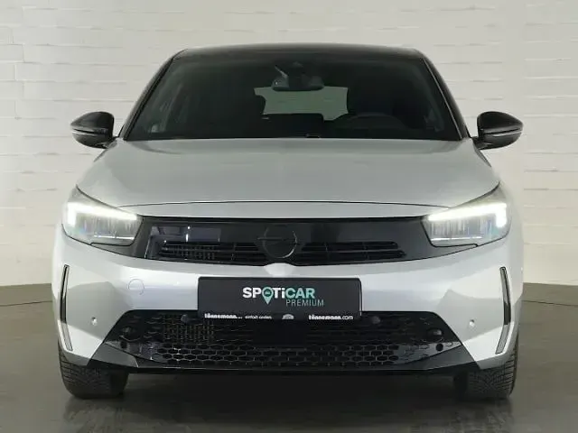 Gebraucht Opel Corsa 101 PS (74 kW) 2025 Kristall silber Kleinwagen
