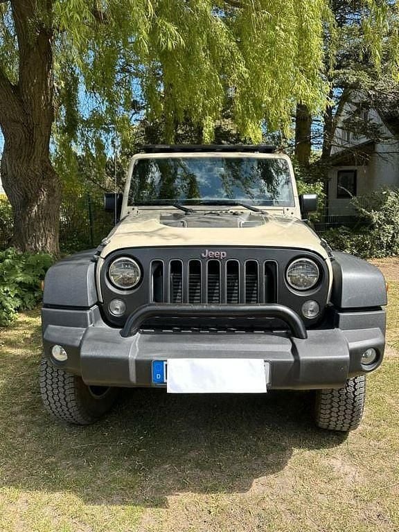 Beige Gebraucht 2018 Jeep Wrangler Rubicon SUV | 33.600 € (Guter Preis) - Bild 1/4