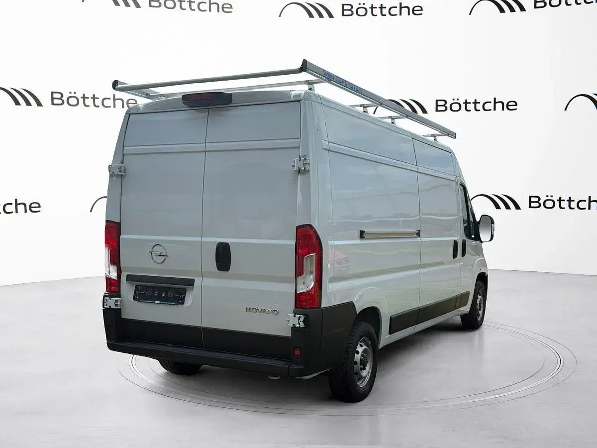 Gebraucht Opel Movano 140 PS (102 kW) 2024 Lackierung weiss icy/typ aussenverkleidung spiegel flach standard Van