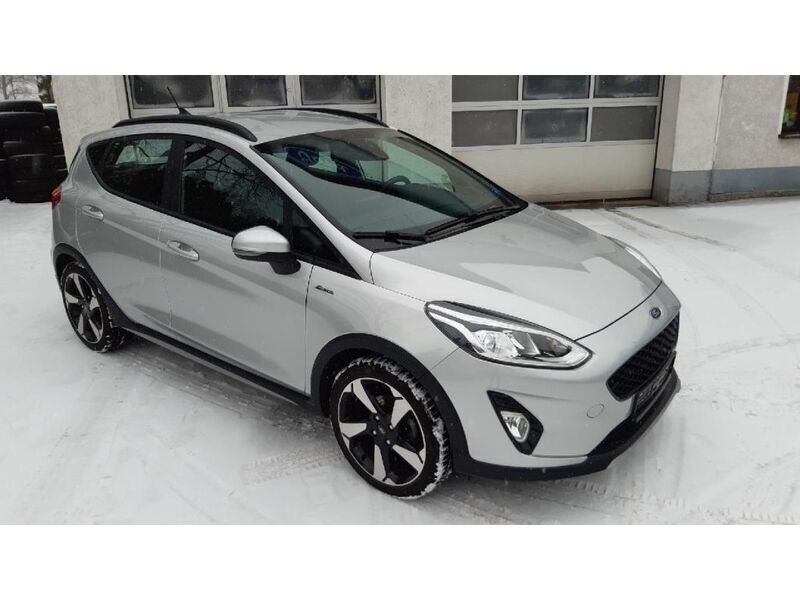 Gebraucht Ford Fiesta 125 PS (91 kW) 2020 Polarsilber metallic (metallic) Kleinwagen