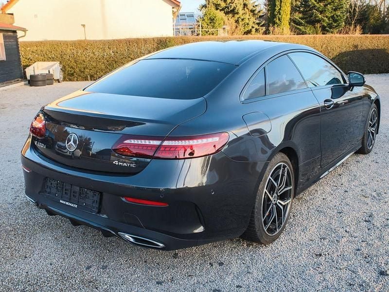 Gebraucht Mercedes E400 AMG line 330 PS (242 kW) 2022 Grau Coupé