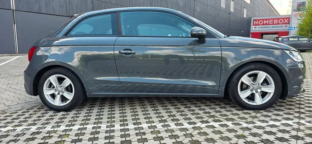 Brugt Audi A1 Basis 90 HK (66 kW) 2015 Grå Hatchback