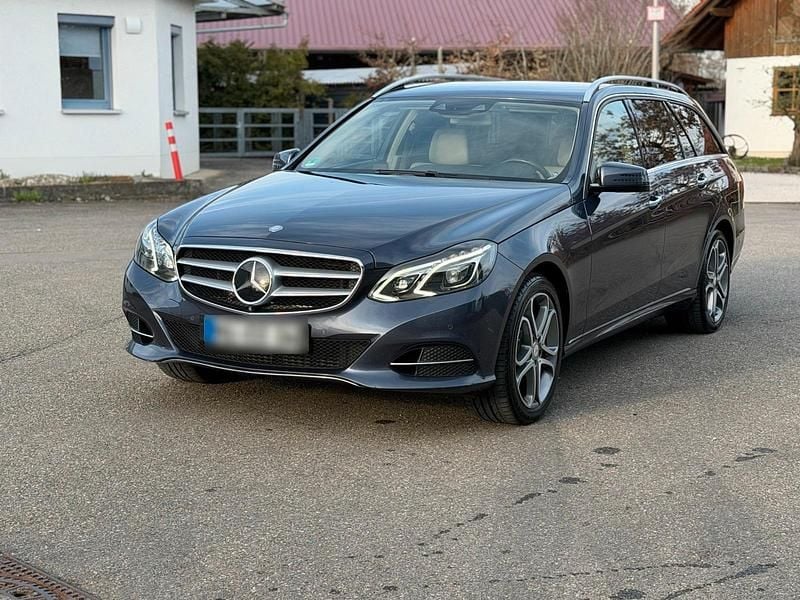 Second-hand Mercedes E350 258 CP (189 kW) 2014 Albastru Break