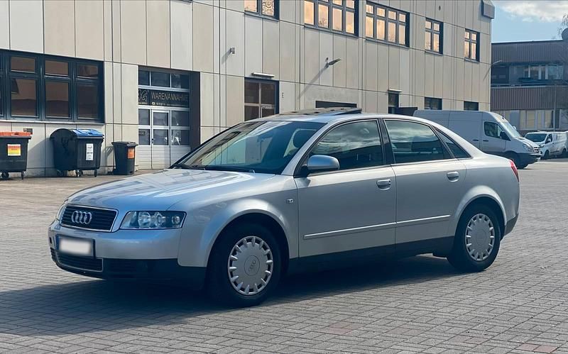 Gebraucht Audi A4 131 PS (96 kW) 2002 Silber Limousine