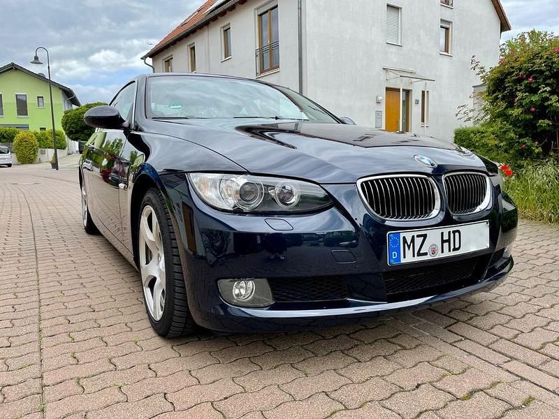 Blau Gebraucht 2007 BMW 325 Coupé | 7.950 € (Fairer Preis) - Bild 1/4