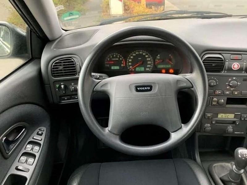 Occasion Volvo V40 109 ch (80 kW) 2001 Gris Break