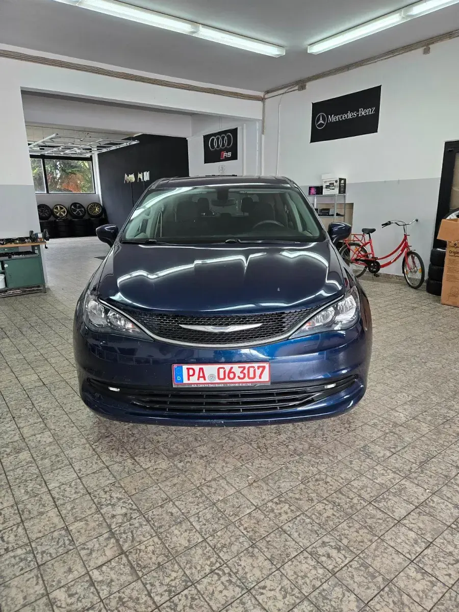 Gebraucht Chrysler Pacifica 291 PS (214 kW) 2017 Van / Kleinbus