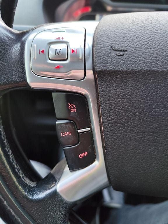 Gebraucht Ford S-MAX Titanium 131 PS (96 kW) 2007 Silber Van / Kleinbus