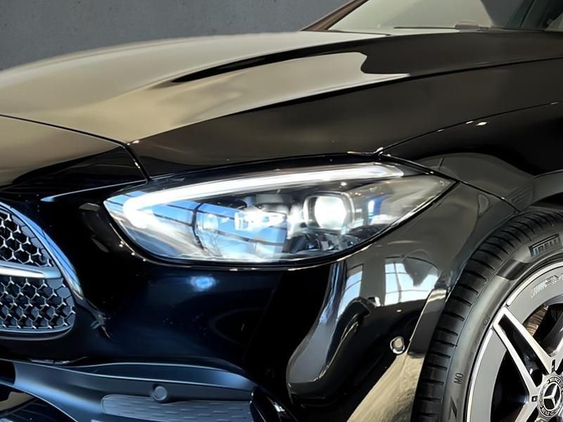 Gebraucht Mercedes C300 AMG 258 PS (189 kW) 2025 Schwarz Limousine