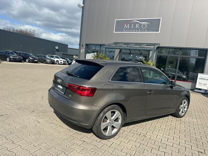 Gebraucht Audi A3 Ambiente 110 PS (80 kW) 2016 Braun Limousine